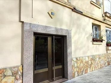 Piso en venta en Calle FERNANDEZ HONTORIA 11