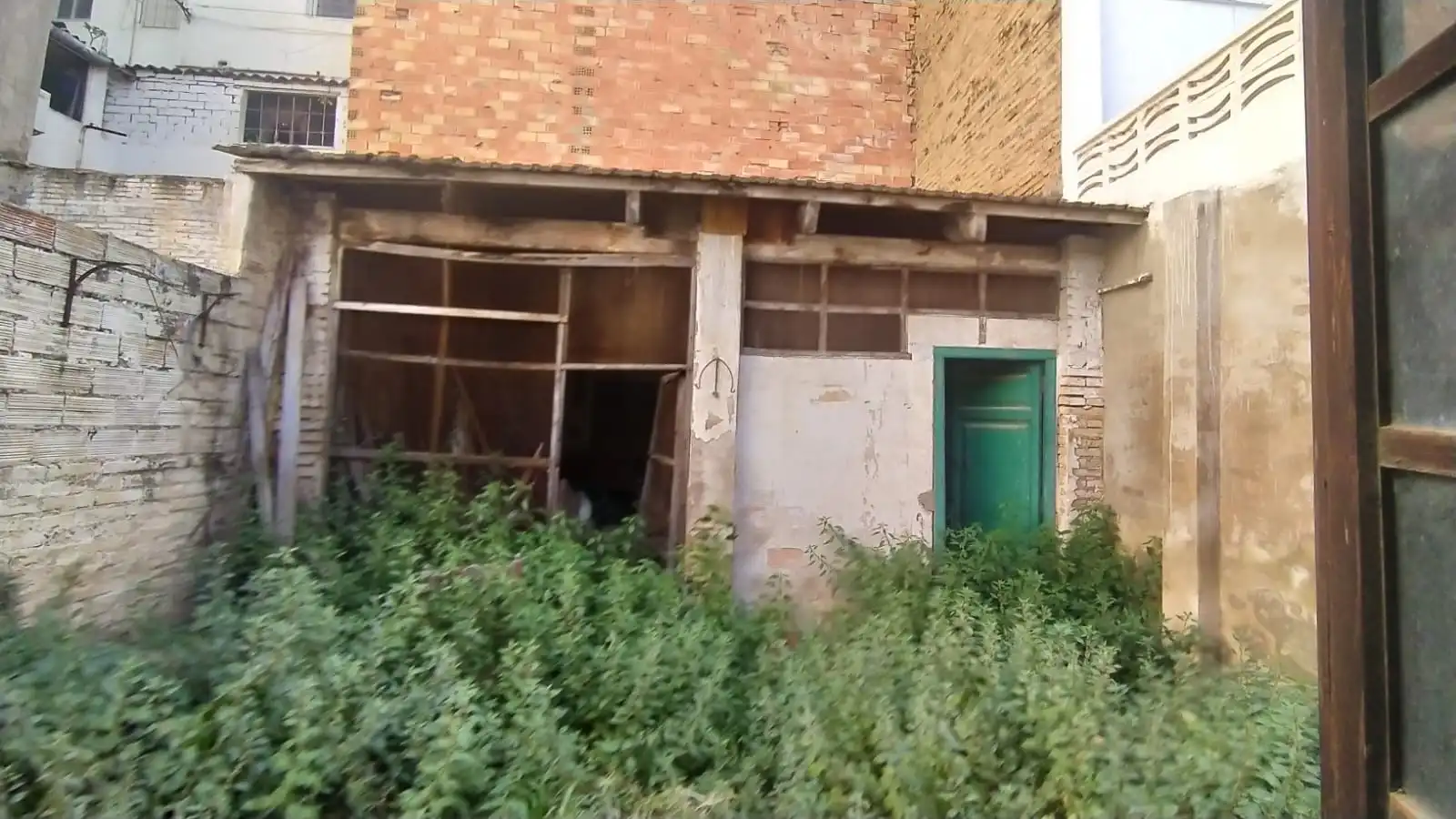 Casa adosada en venta en Mislata con Jardín privado y Amueblado