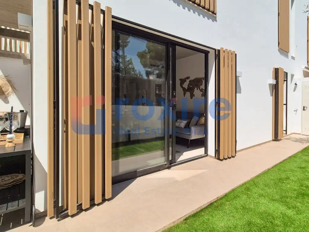 Terrassa de Planta baixa en venda en Sant Antoni de Portmany amb Jardí privat, Terrassa i Piscina