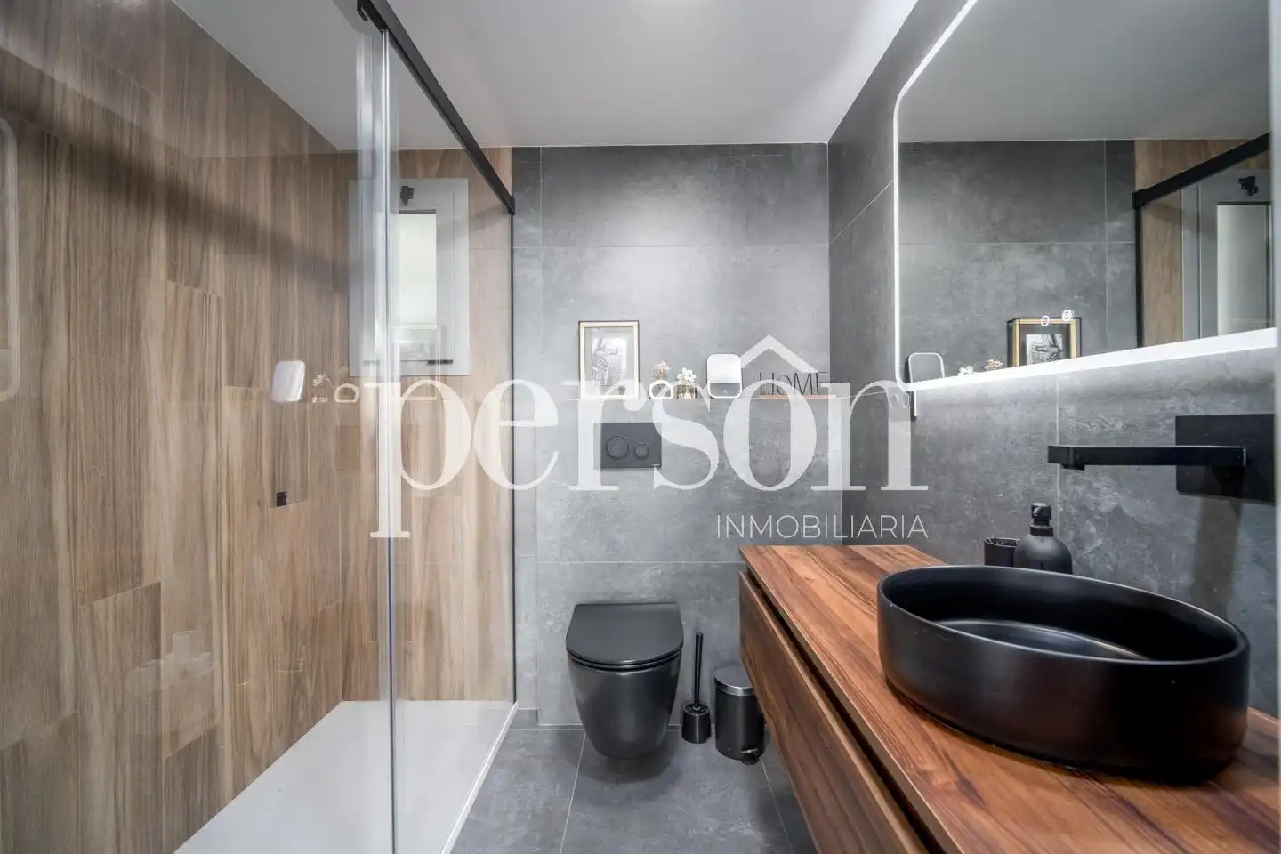 Baño de Piso de alquiler en Valencia con Aire acondicionado, Calefacción y Terraza