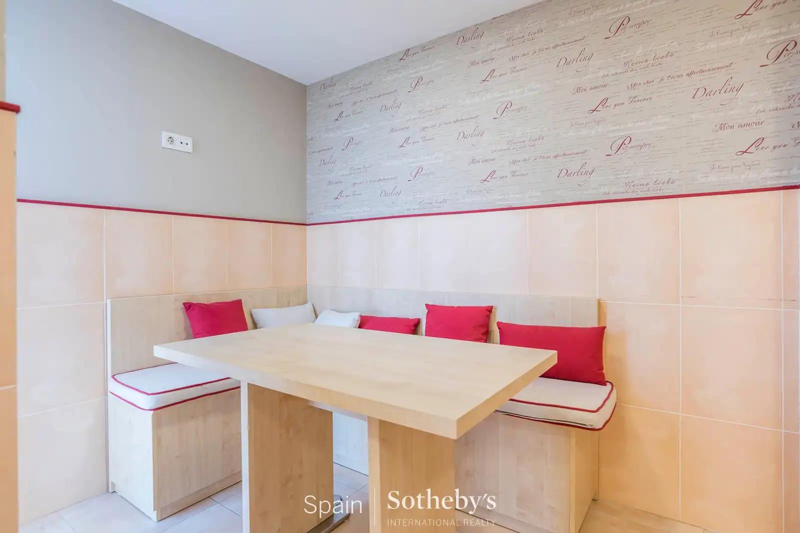 Comedor de Dúplex en venta en Pozuelo de Alarcón con Aire acondicionado, Calefacción y Terraza
