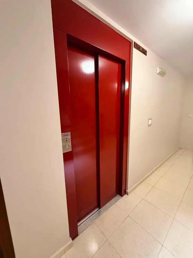 Wohnung zur Miete in Calle la Garoja, Cartes