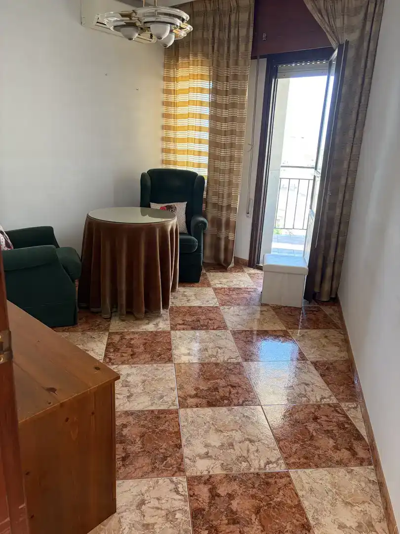 Sala d'estar de Pis en venda en  Almería Capital