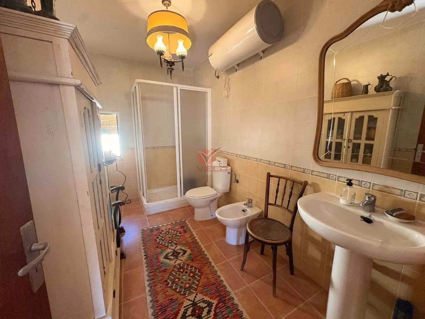 Bathroom of Houses for sale in Palomera  with Heating and Storage room