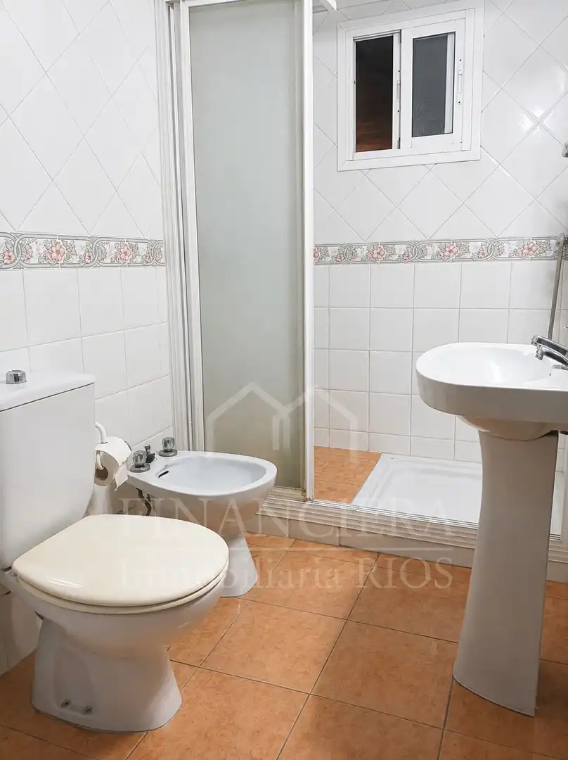 Bany de Casa o xalet en venda en Alcalá de Guadaira amb Terrassa