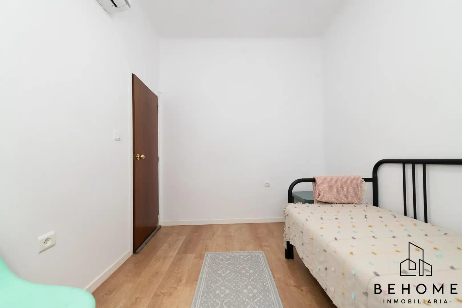 Habitación de Piso en venta en Málaga con Aire acondicionado