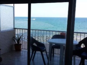 Flat with lift to rent in Carrer de les Amèriques 19