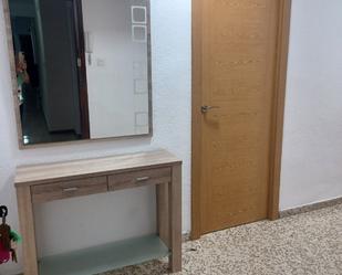 Pis de lloguer en  Granada Capital amb Moblat, Rentadora i Microones