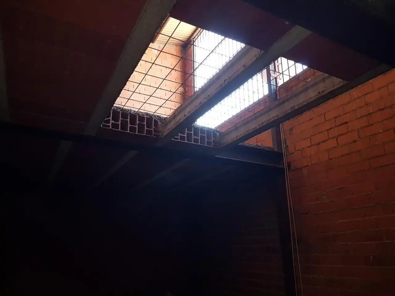 Edifici en venda en Alcuéscar