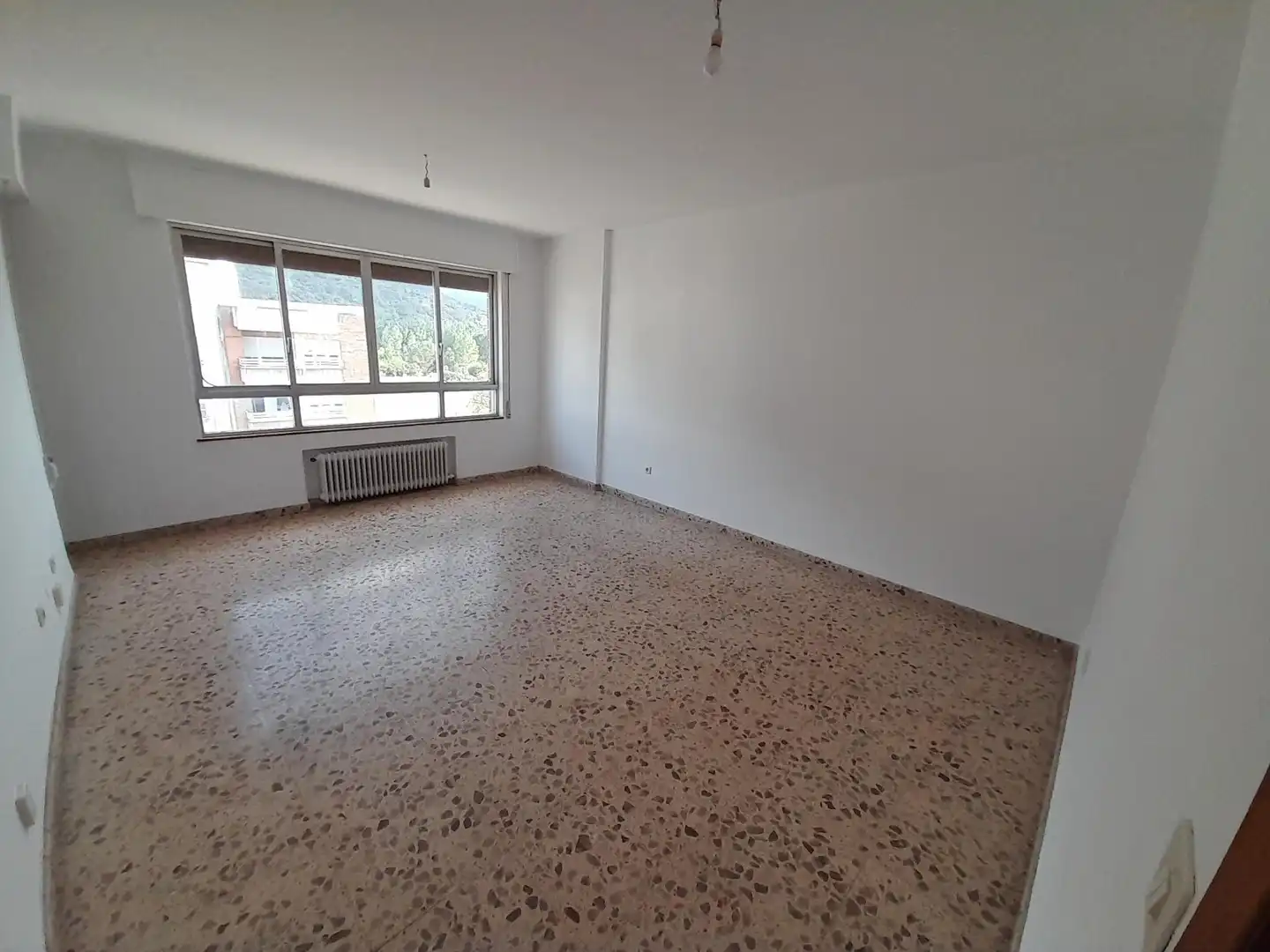 Sala de estar de Piso en venta en Ponferrada con Calefacción, Terraza y Trastero