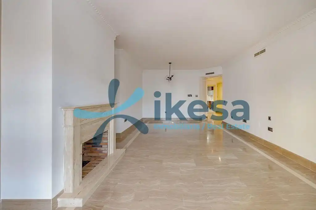 Wohnzimmer von Wohnung zum Verkauf in Marbella mit Gemeinschaftspool
