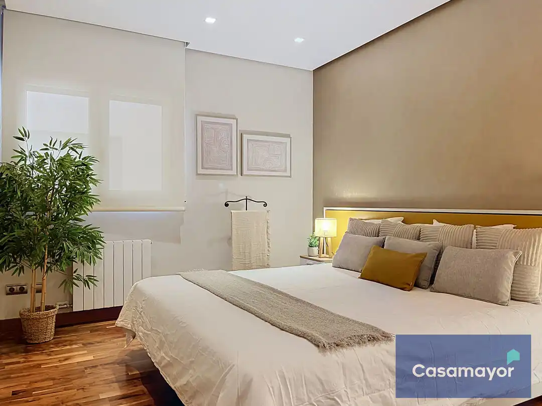 Habitación de Piso en venta en Alicante / Alacant con Aire acondicionado, Calefacción y Trastero