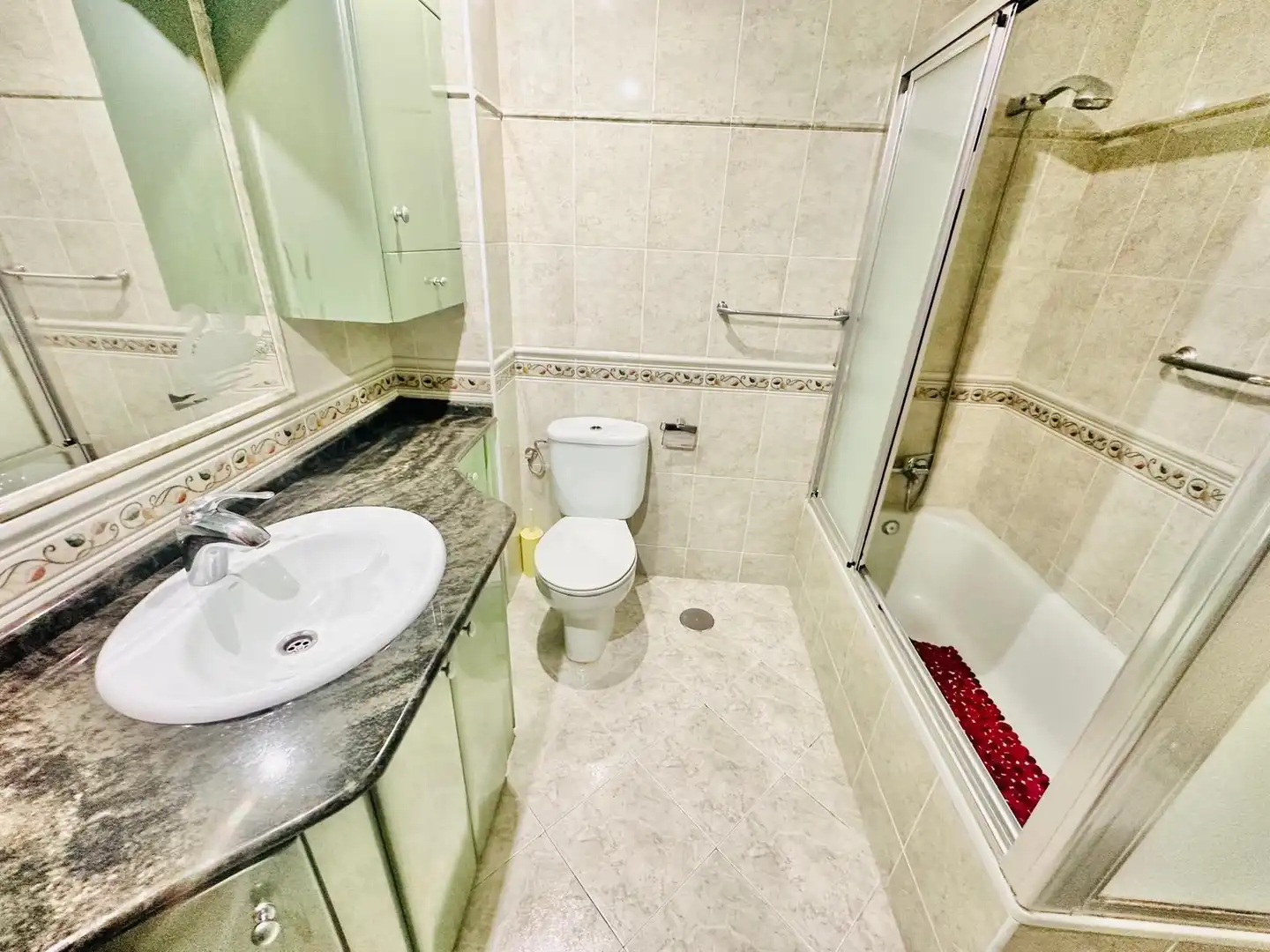 Piso en venta en Calle MONTSERRAT ROIG, Martiricos - La Roca - La Rosaleda
