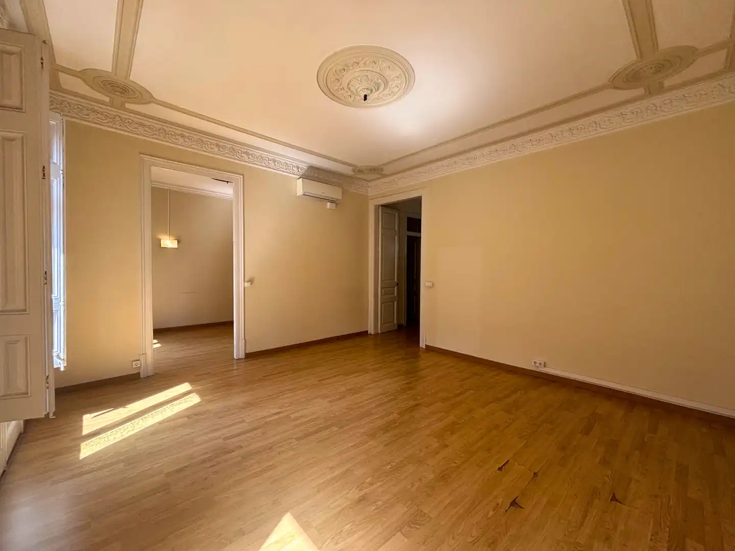 Office space with terrace to rent in Carrer de València 263, imagen 7
