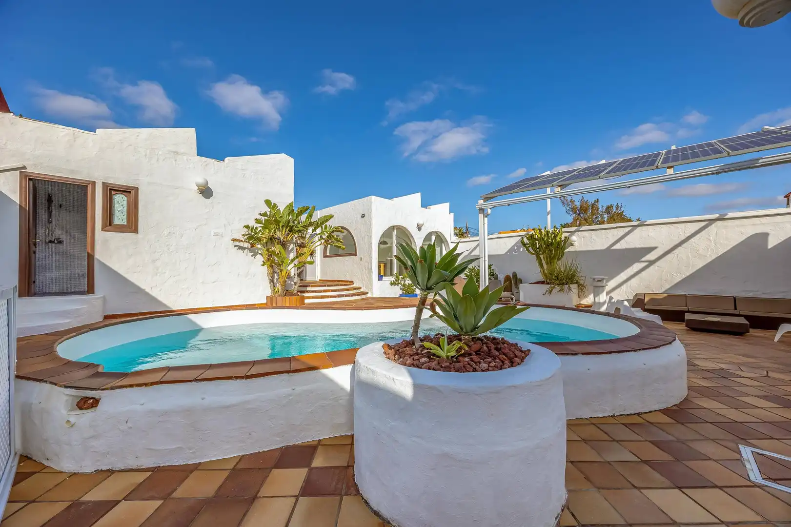 Piscina de Casa o xalet en venda en Telde amb Aire condicionat, Jardí privat i Terrassa