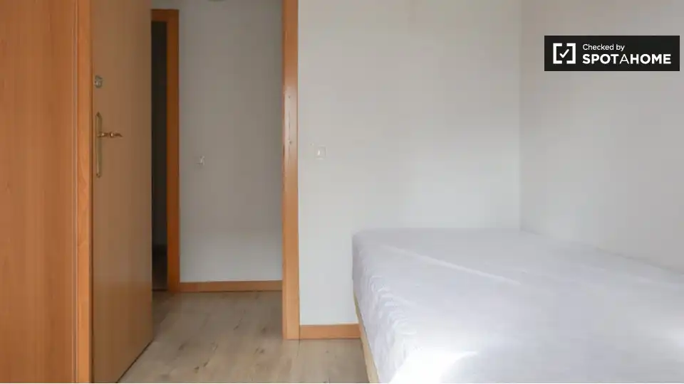 Habitación de Piso para compartir en Leganés con Aire acondicionado, Calefacción y Terraza