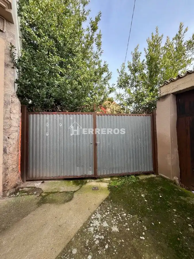 Jardí de Casa adosada en venda en Alesanco amb Calefacció
