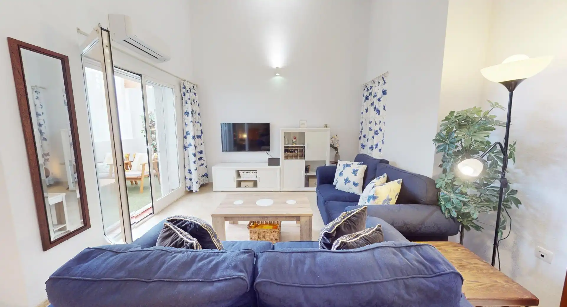 Flat with pool to rent in Avenida Avenida de Jesús Cautivo, imagen 3