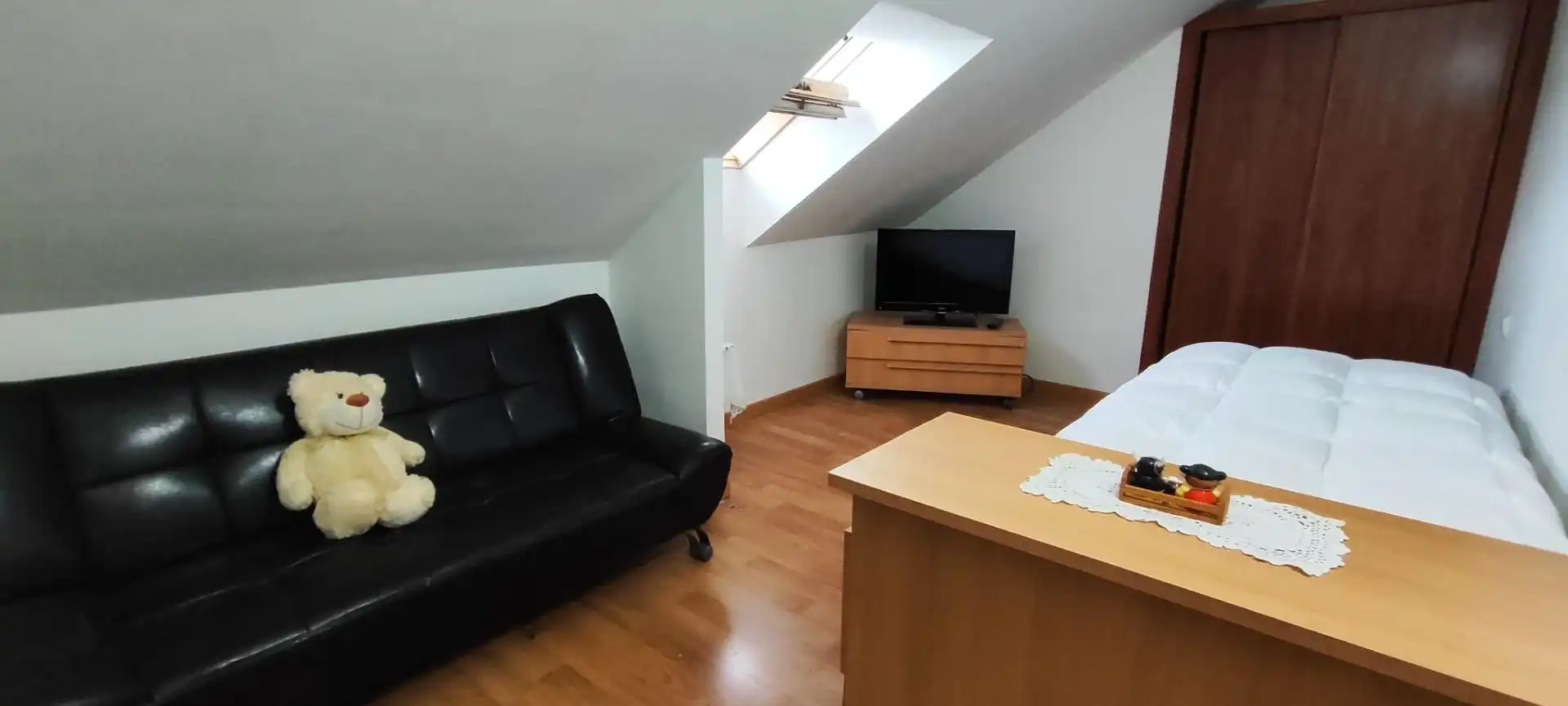 Sala de estar de Ático en venta en Miengo con Calefacción, Trastero y Balcón