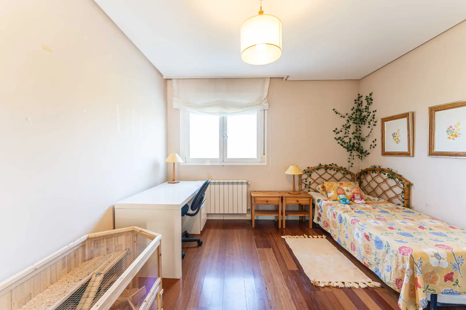 Dormitori de Casa o xalet en venda en Torrelodones amb Calefacció, Jardí privat i Parquet