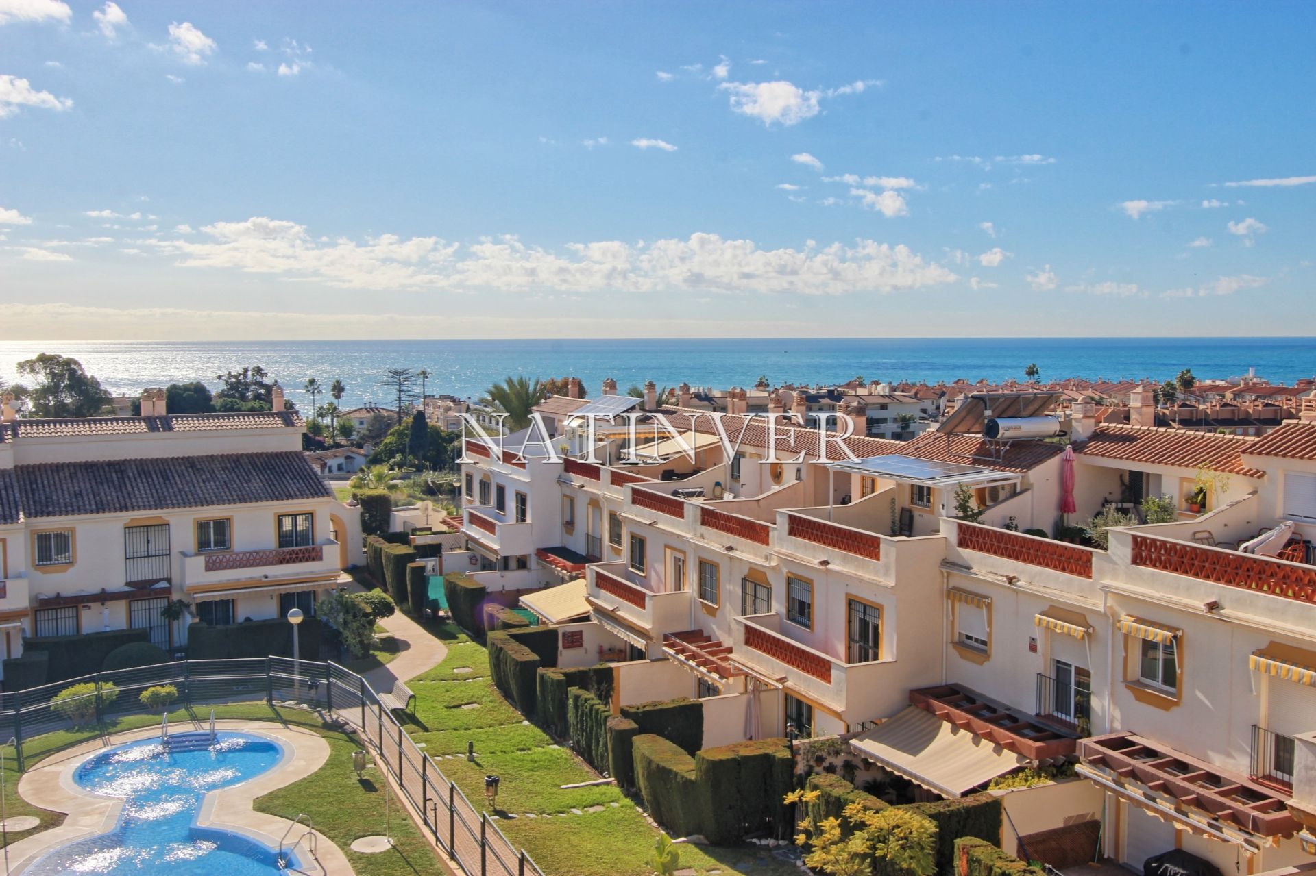 Jardí de Casa adosada en venda en Rincón de la Victoria amb Aire condicionat, Calefacció i Jardí privat