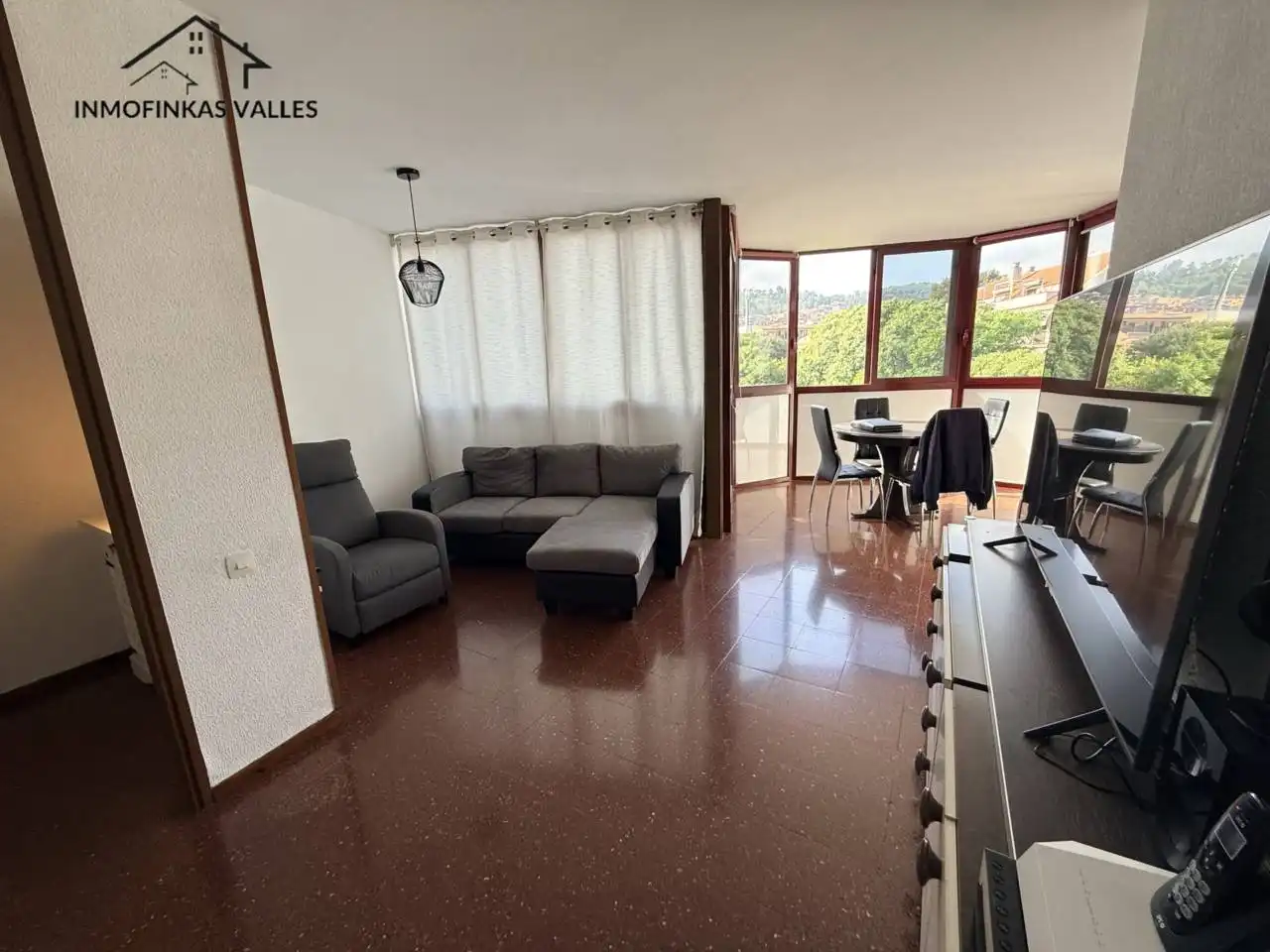 Living room of Flat for sale in Sant Andreu de la Barca, Barcelona