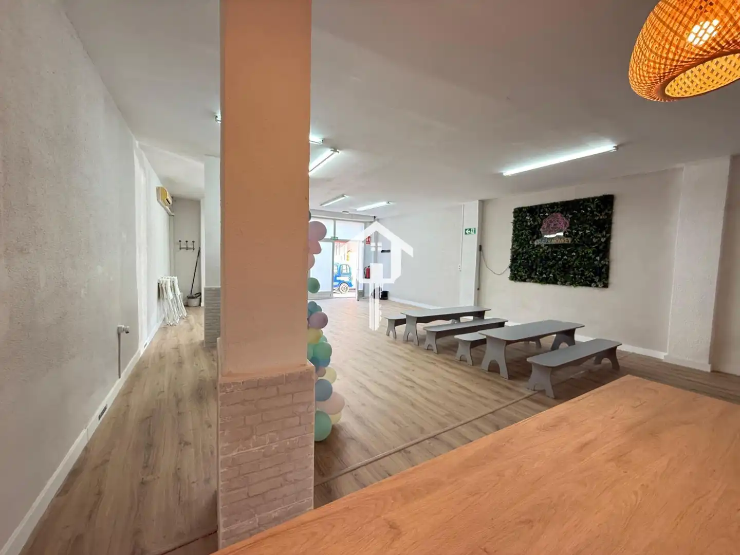 Local en venta en Alicante / Alacant con Aire acondicionado