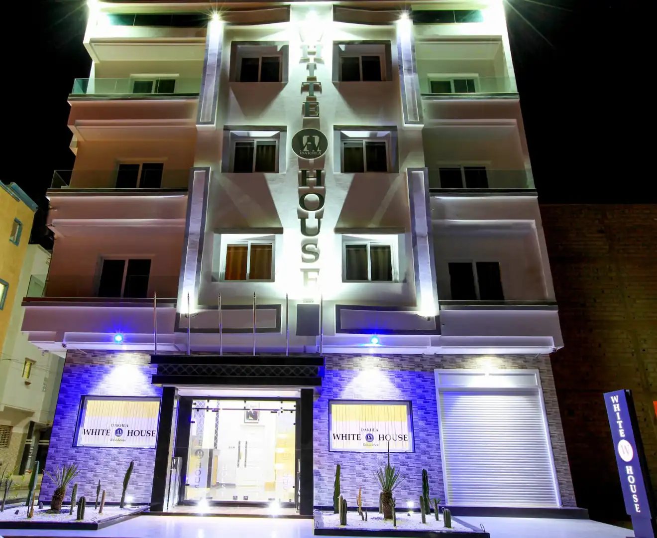 Vista exterior de Edificio en venta en Algeciras