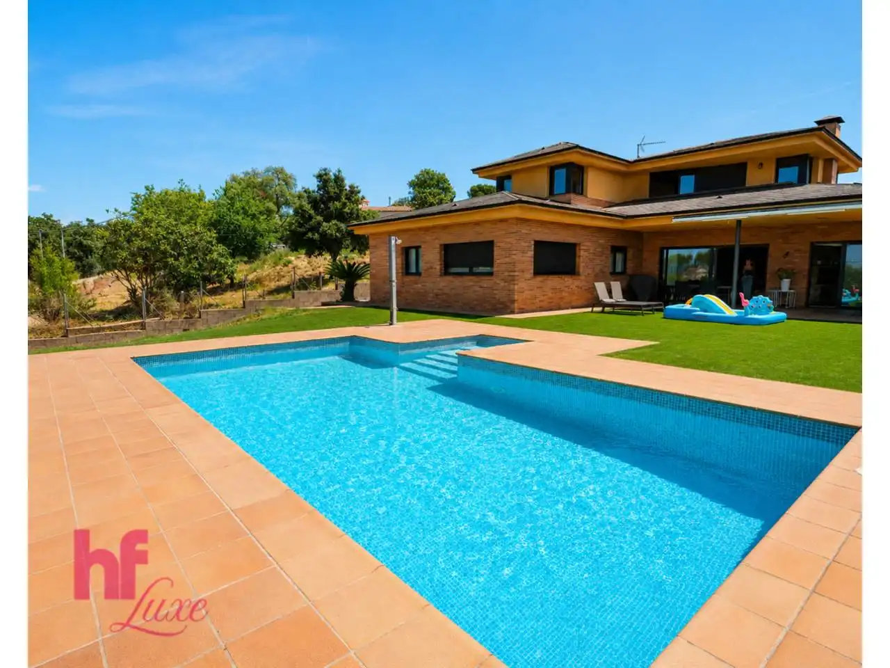 Piscina de Casa o chalet en venta en Lliçà de Vall con Aire acondicionado, Calefacción y Jardín privado