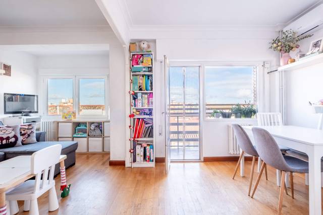 Piso en Venta en Calle Miguel Servet, 24 en Paseo Independencia