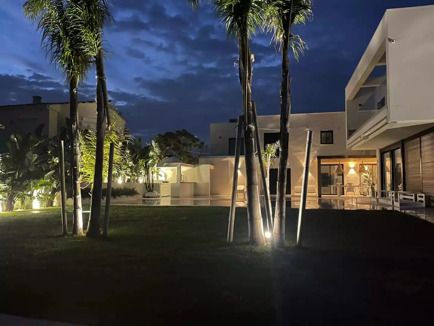 Vista exterior de Casa o chalet en venta en Empuriabrava con Aire acondicionado, Calefacción y Terraza