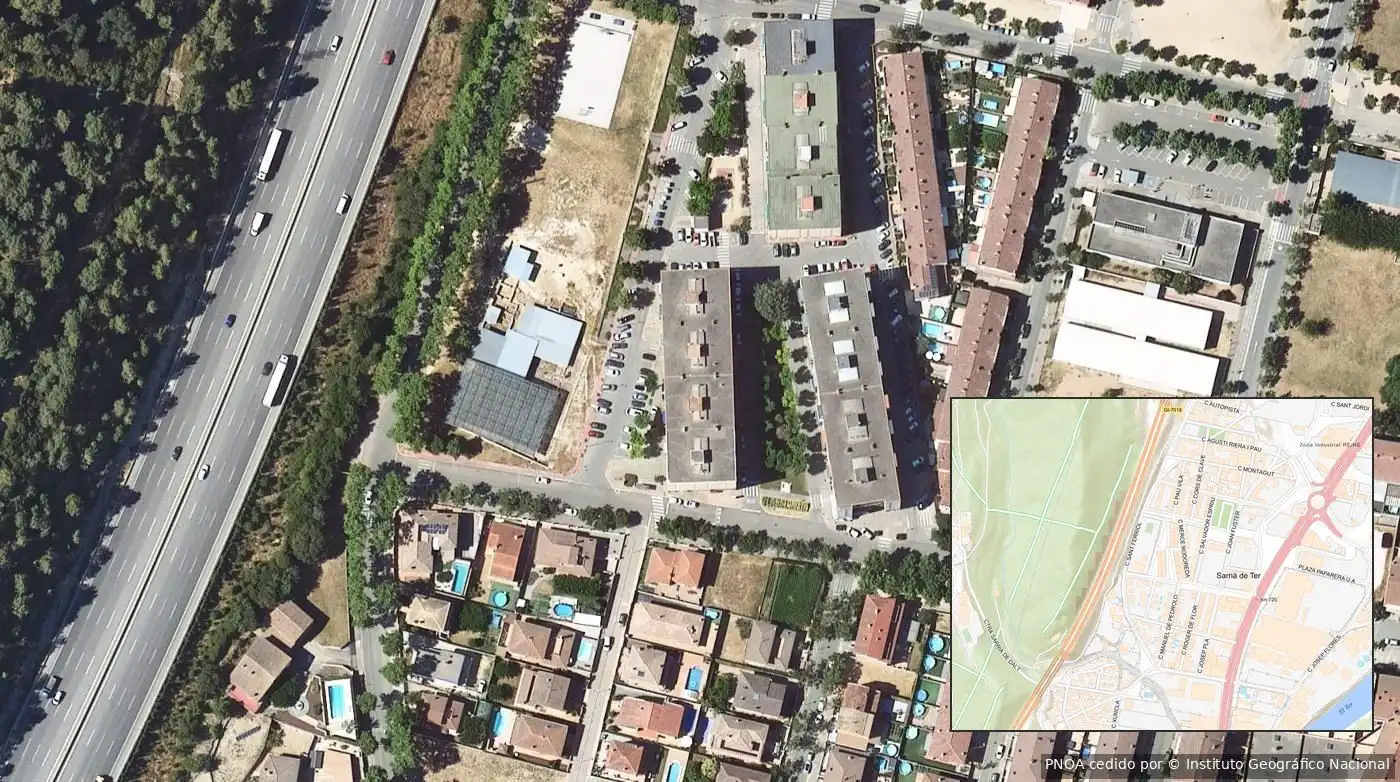 Vista exterior de Pis en venda en Sarrià de Ter, Girona