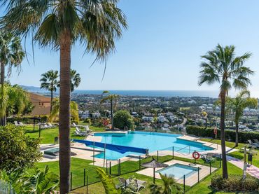Apartamento con piscina en venta en Benahavís pueblo