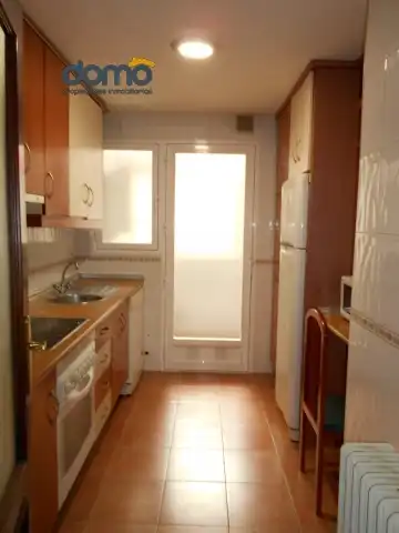 Flat for rent in Calle Emilia Pardo Bazán, Joaquina Eguaras