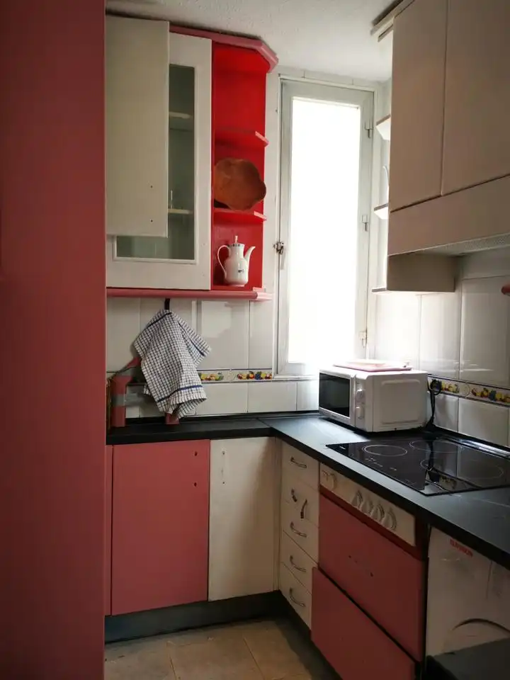 Piso de alquiler en Calle del Mesón de Paredes, Embajadores - Lavapiés