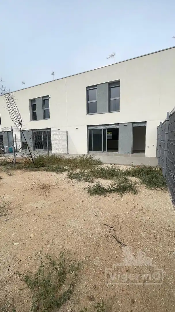 Adossat amb jardí en venda a Gamoneda, imagen 13
