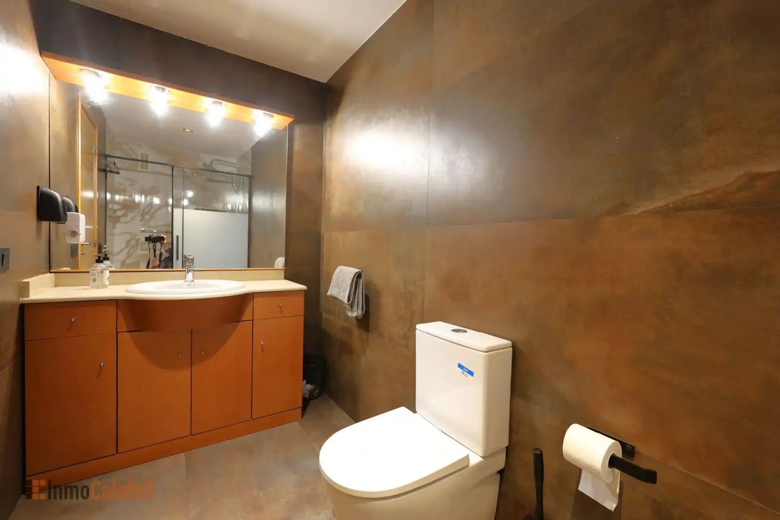 Badezimmer von Wohnung zum Verkauf in El Vendrell mit Klimaanlage, Terrasse und Möbliert