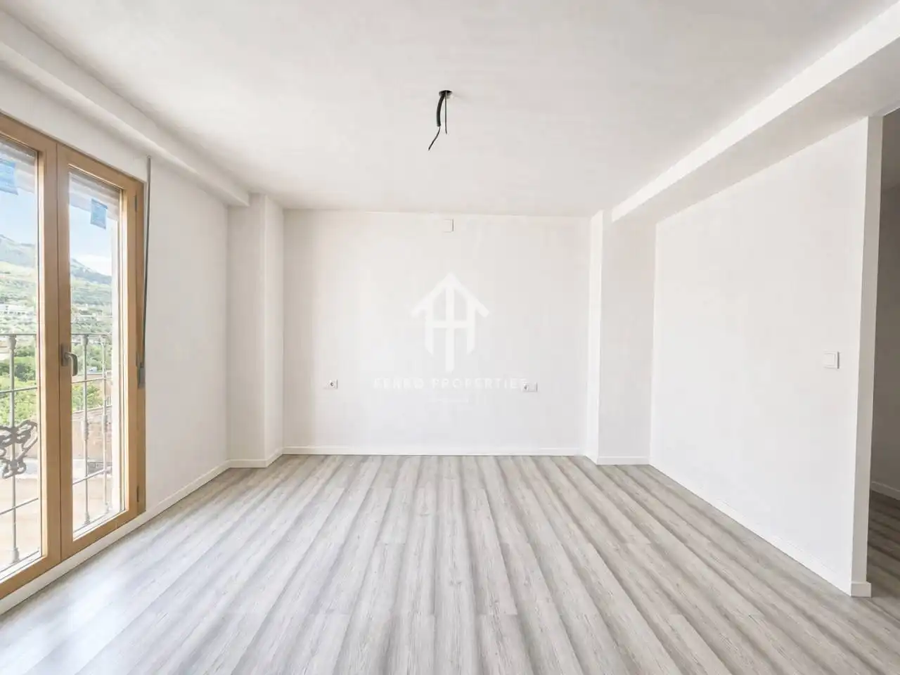 Dormitori de Casa o xalet en venda en Loja amb Aire condicionat, Jardí privat i Terrassa