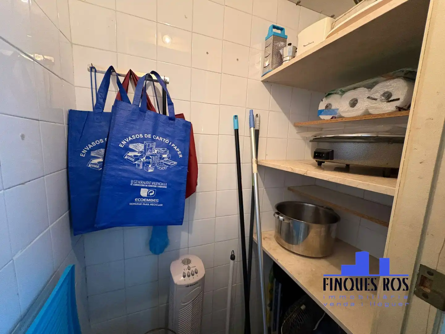 Küche von Wohnung zum Verkauf in Vinaròs mit Möbliert und Ofen