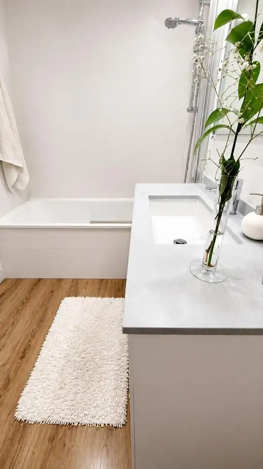 Badezimmer von Wohnung zum Verkauf in Elche / Elx mit Klimaanlage, Balkon und Gemeinschaftspool