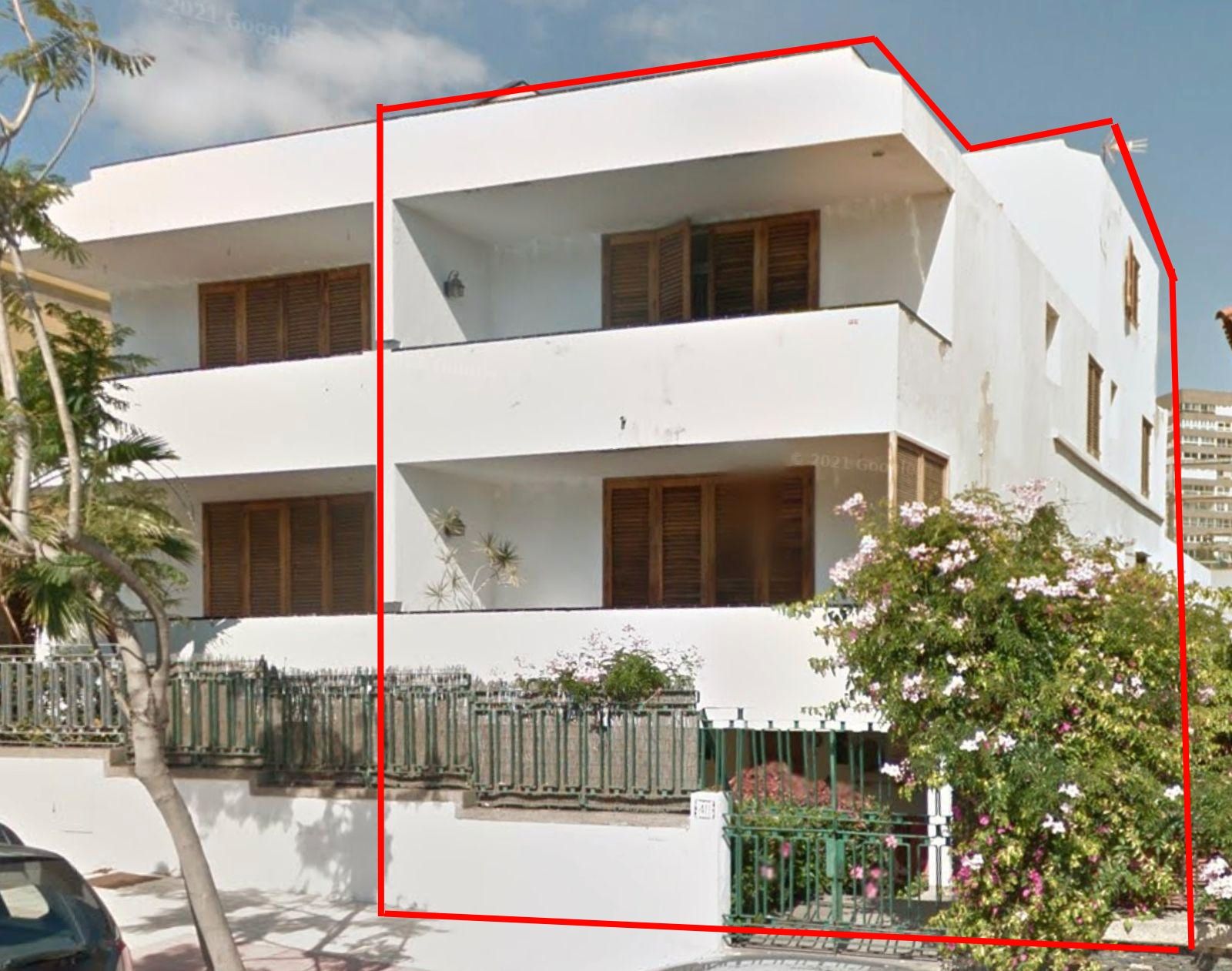 Vista exterior de Casa o xalet en venda en Las Palmas de Gran Canaria amb Jardí privat, Terrassa i Balcó