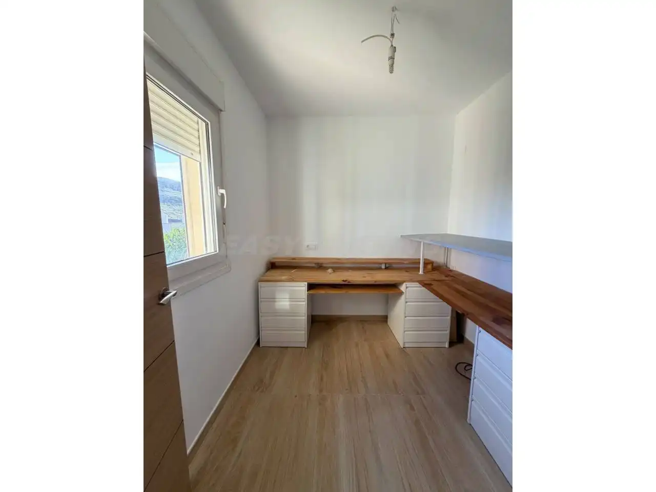 Habitación de Piso en venta en La Línea de la Concepción con Terraza, Amueblado y Alarma