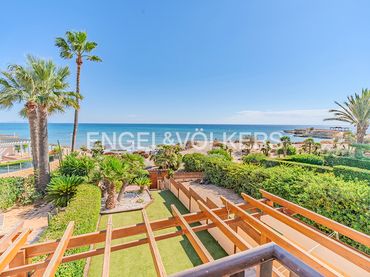 Maison mitoyenne avec balcon à vendre à Carrer dels Morros Alts