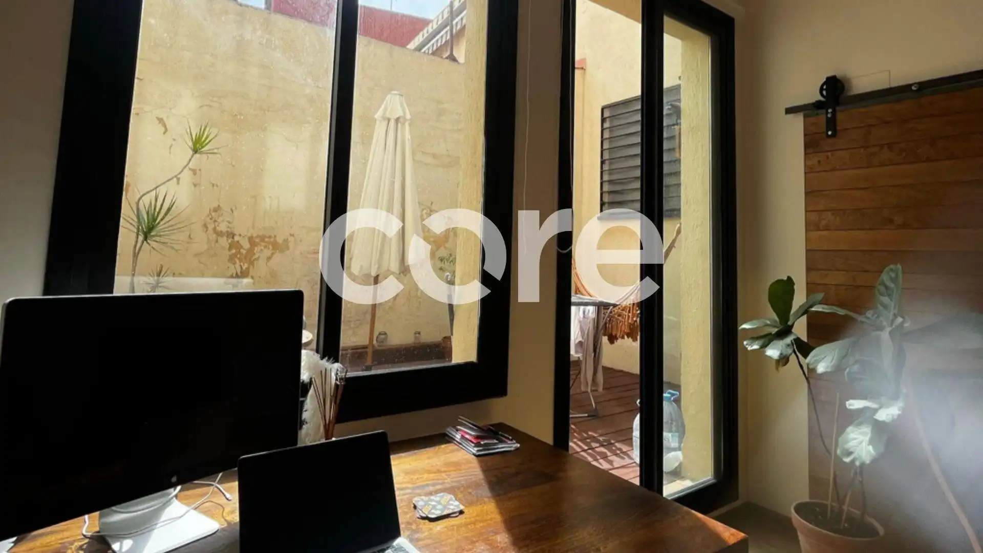 Vista exterior de Loft en venda en Barcelona amb Aire condicionat, Calefacció i Parquet