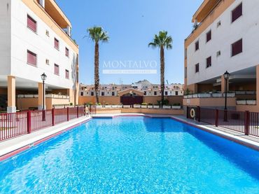 Pis amb piscina de lloguer a de La Chicuelina 4