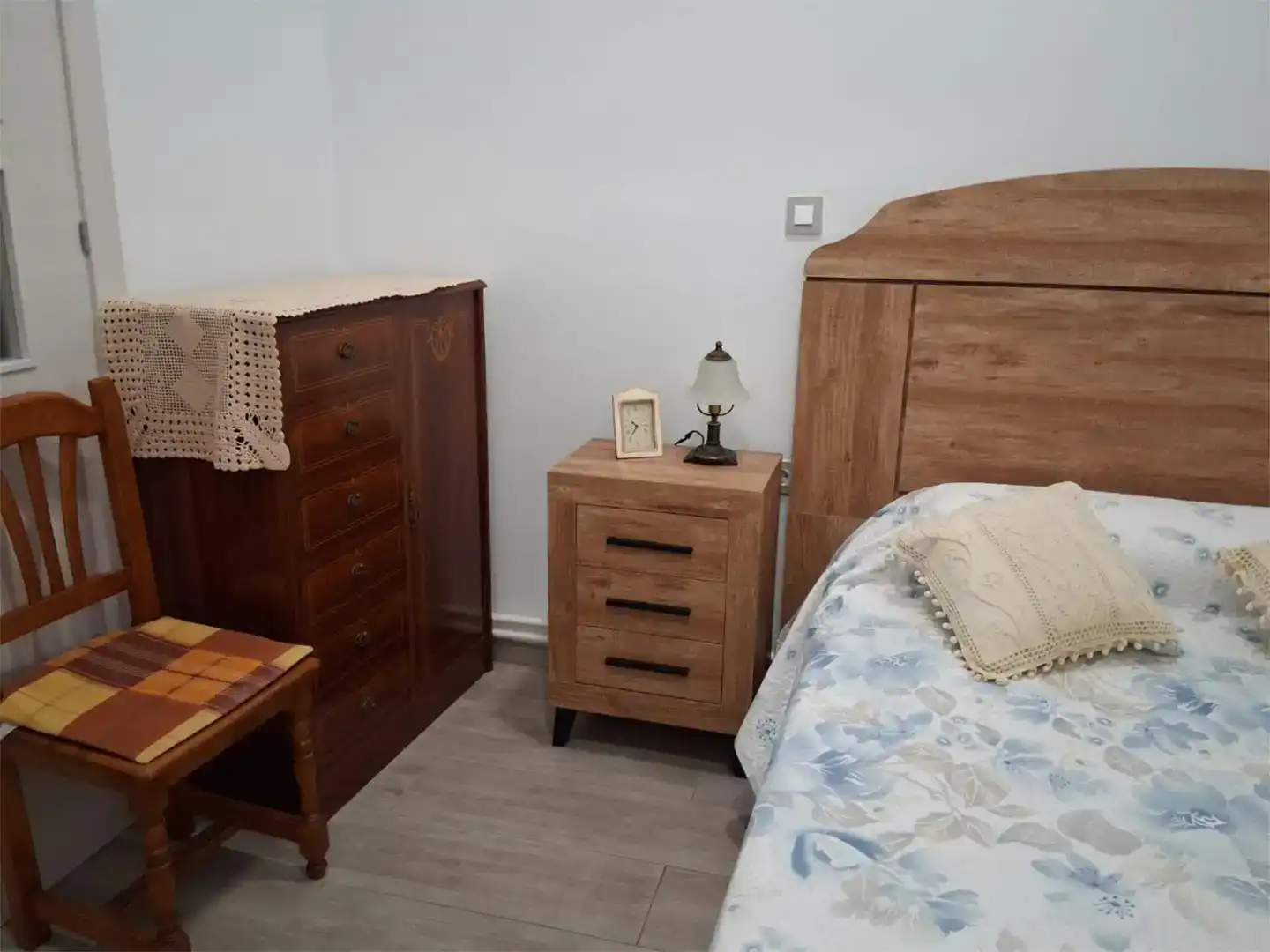 Habitación de Piso en venta en Moraleja con Aire acondicionado