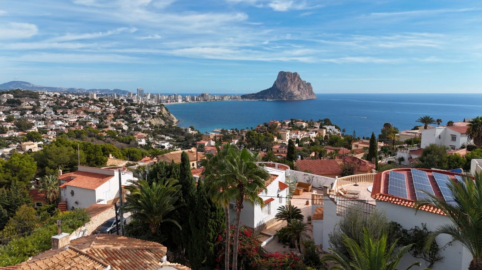 Vista exterior de Casa o xalet en venda en Calpe / Calp amb Aire condicionat, Calefacció i Jardí privat