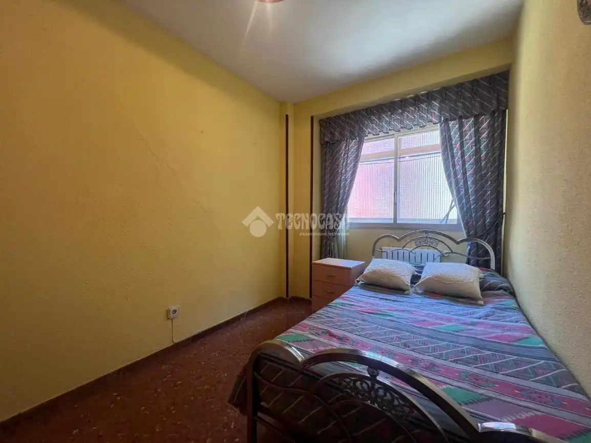 Habitación de Piso en venta en Zaragoza con Calefacción y Terraza