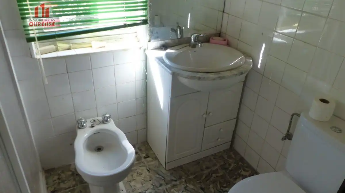 Baño de Casa o chalet en venta en Allariz con Jardín privado, Terraza y Trastero