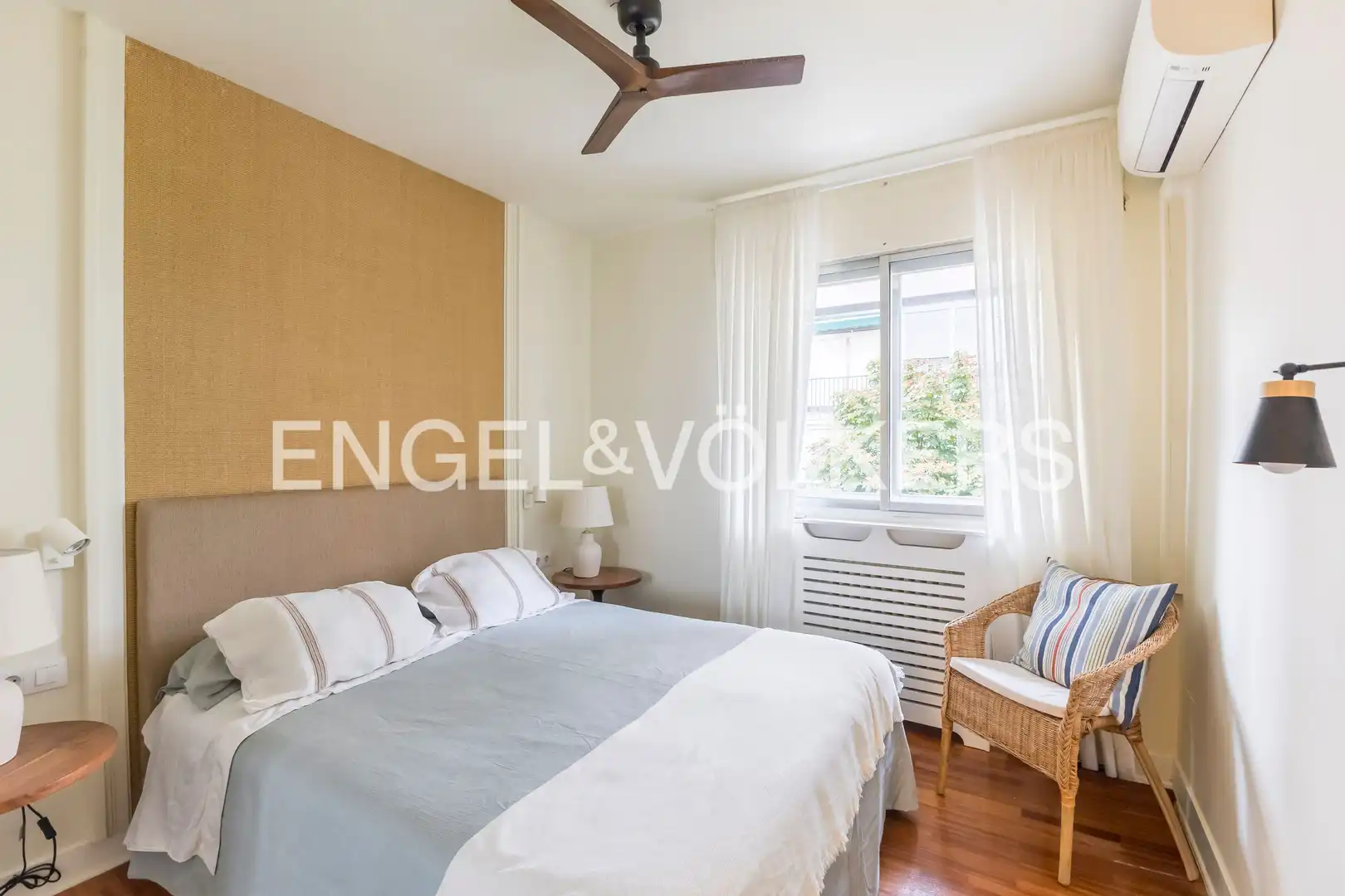 Bedroom of Flat for rent in Madrid  with Air Conditioner, Heating and Terrace